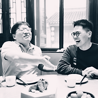 작가 프로필 이미지