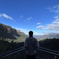 작가 프로필 이미지