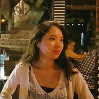 작가 프로필 이미지