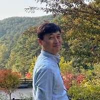 작가 프로필 이미지