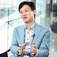 작가 프로필 이미지