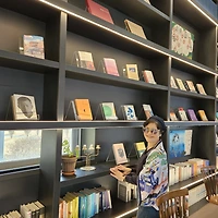 작가 프로필 이미지