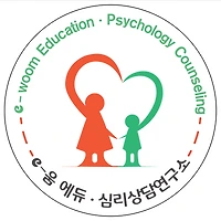 작가 프로필 이미지