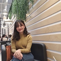 작가 프로필 이미지