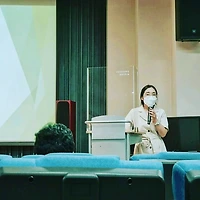 작가 프로필 이미지