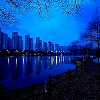 작가 프로필 이미지