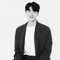 작가 프로필 이미지