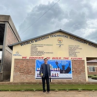 작가 프로필 이미지