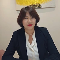 작가 프로필 이미지