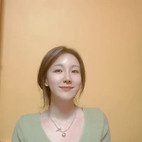 작가 프로필 이미지