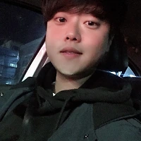 작가 프로필 이미지