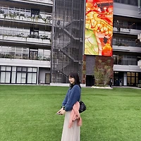 작가 프로필 이미지