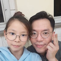 작가 프로필 이미지