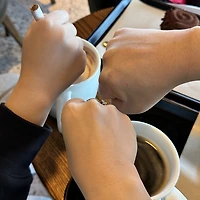 작가 프로필 이미지