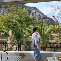 작가 프로필 이미지