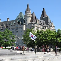 작가 프로필 이미지