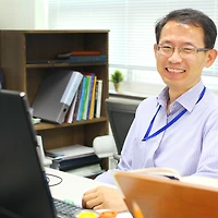 작가 프로필 이미지