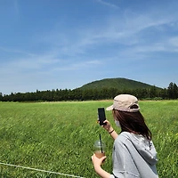 작가 프로필 이미지
