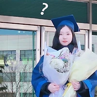 작가 프로필 이미지