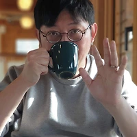 작가 프로필 이미지