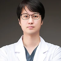 작가 프로필 이미지