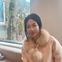 작가 프로필 이미지