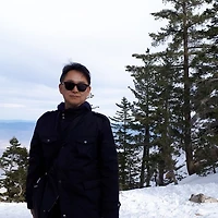 작가 프로필 이미지