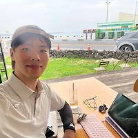 작가 프로필 이미지