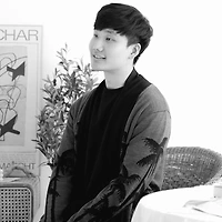 작가 프로필 이미지