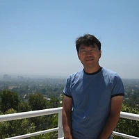 작가 프로필 이미지