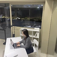 작가 프로필 이미지