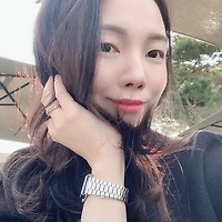 작가 프로필 이미지