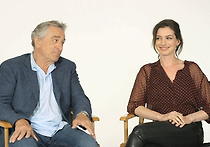 <인턴> 관객 인사 영상