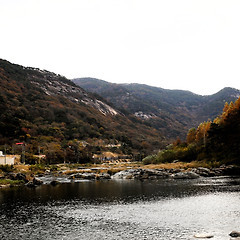 용궐산 하늘길과 요강바위 전설 썸네일