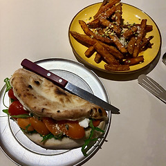 부담스럽지 않은 1인 피자, '도우클럽' 썸네일