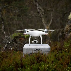 드론이 의약품을 공중에서 배달한다 썸네일