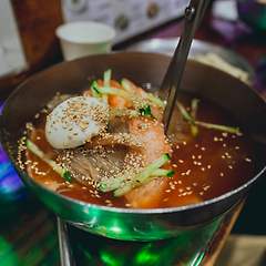 냉면은 고기를 싣고 썸네일