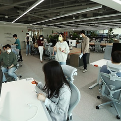 쏟아지는 업무와 나 사이에 안전한 거리를 두는 향기 썸네일