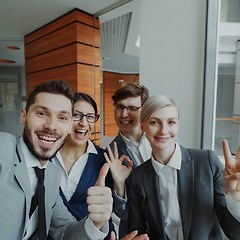 누구와 어울리느냐가 당신의 평판이 된다 썸네일