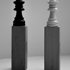 상황은 같았다, 인생은 달라졌다 썸네일