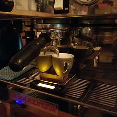 호주 바리스타의 하루 브이로그 썸네일