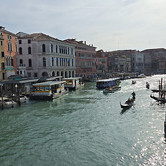 베네치아 | 물 위의 지속 가능한 로컬리티 썸네일