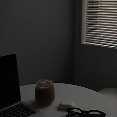 단조로움을 살아가다 썸네일