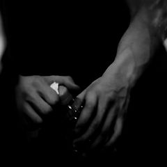 흐린 거울의 계절 썸네일