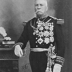 불행의 원인은 '신에게서 멀고 미국과 가깝다'는 것. 썸네일