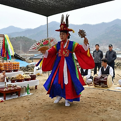 보이지 않는 것들과의 싸움 썸네일