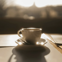 출근길 작은 봄을 발견하는 기쁨의 향기 썸네일