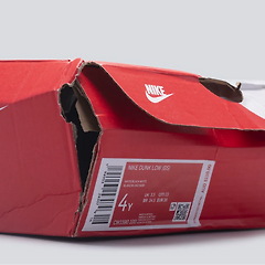 나이키의 콜라보 병 썸네일