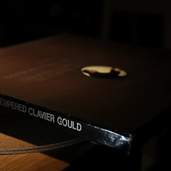 굴드라는 고독, 추위, 절제, 균형  썸네일