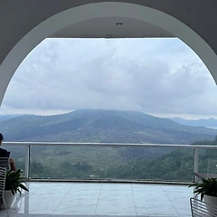 히치 하이킹이 불러온 나비효과 썸네일